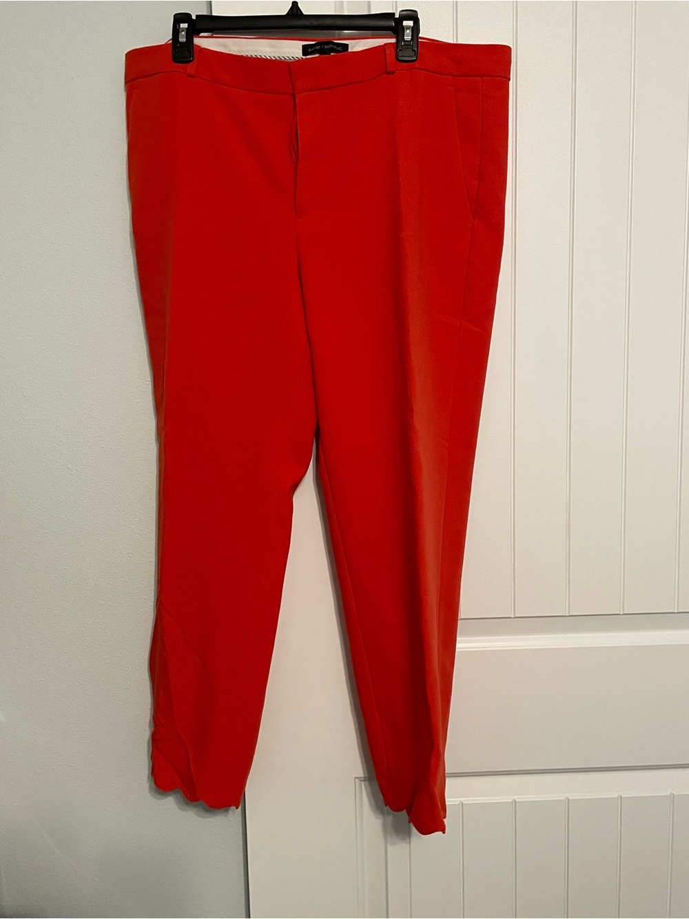 Banana Republic Bright Orange Red Women's Trousers with scalloped hem